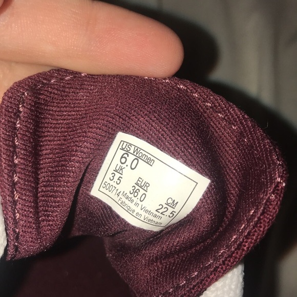 vans - Picture 2 of 2